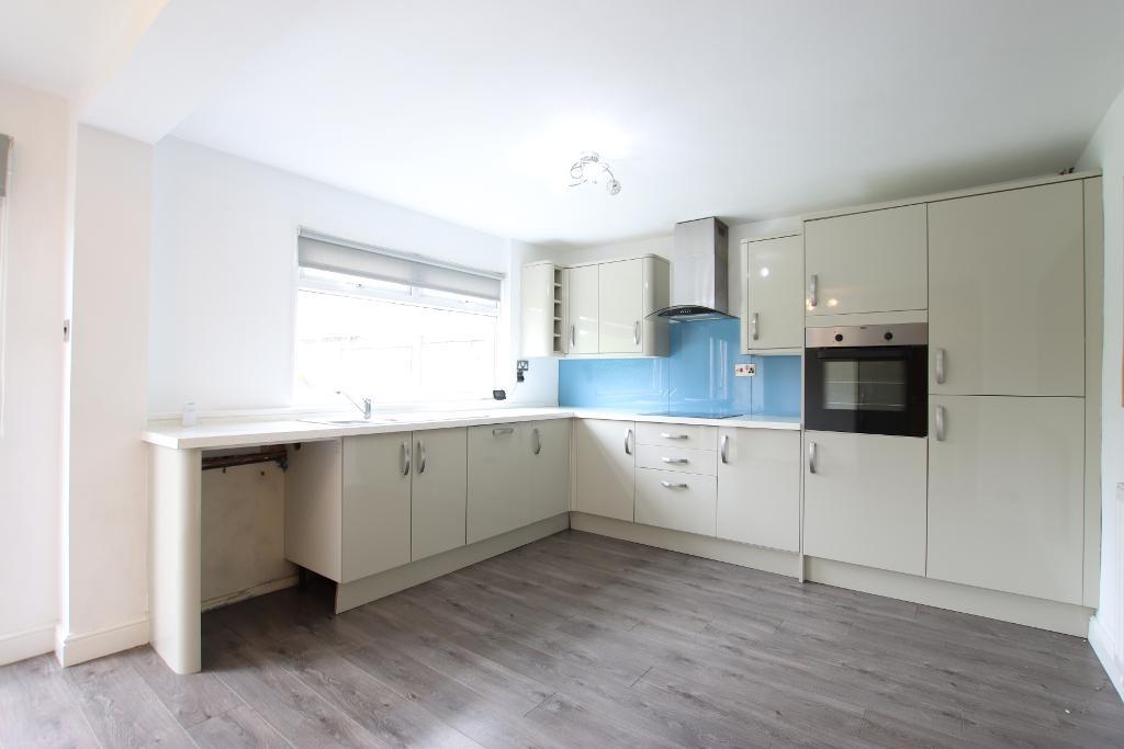 Western Avenue, Huyton, L36 4PP Move Residential